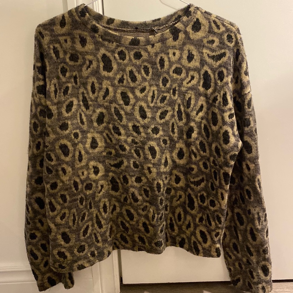 Leopard cozy sweater